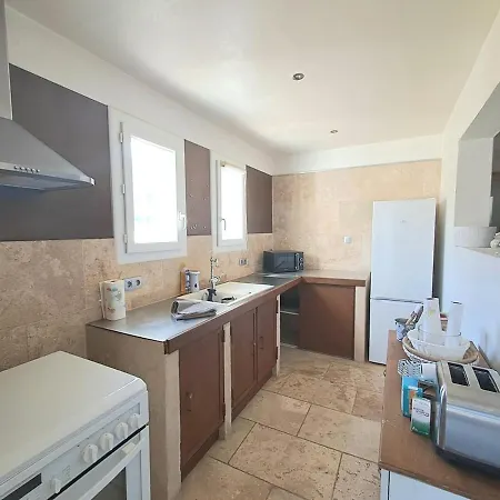 House 4 To 6 People With Pool Vakantiehuis